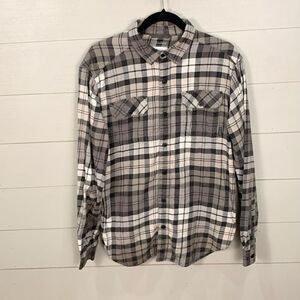 Columbia two-tone gray, button-down flannel plaid men’s size medium casual shirt